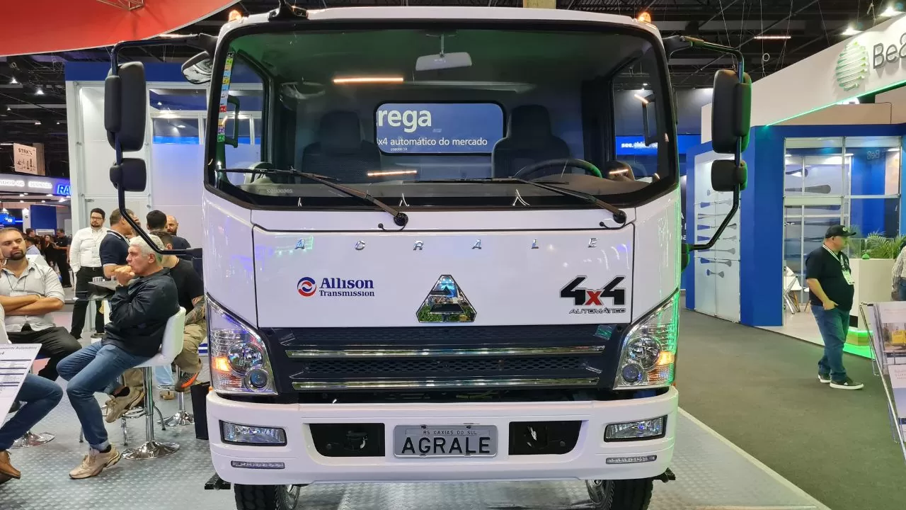 Agrale A10000 Automático | Foto: Gustavo Queiroz / Frota&Cia