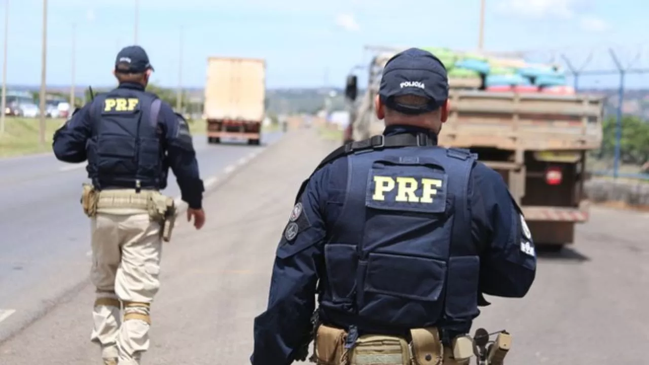 Operação faz parte de plano federal para reduzir as mortes envolvendo veículos de carga em 50% | Foto: Divulgação PRF