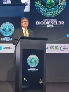 Flávio Iwassa falando sobre biocombustível