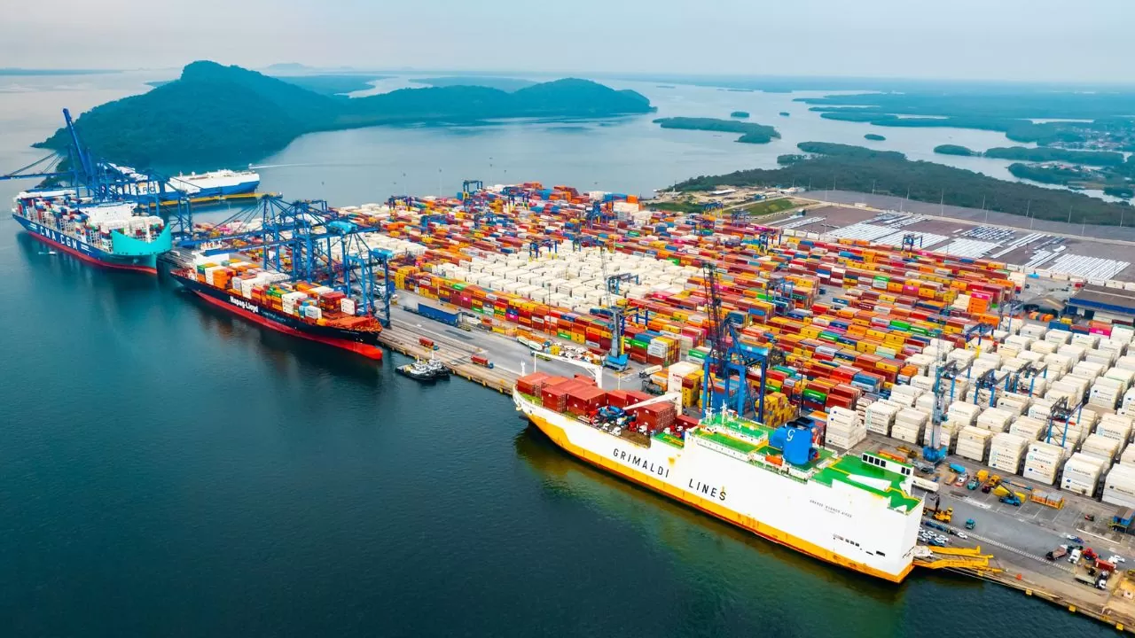 Terminal de Contêineres de Paranaguá