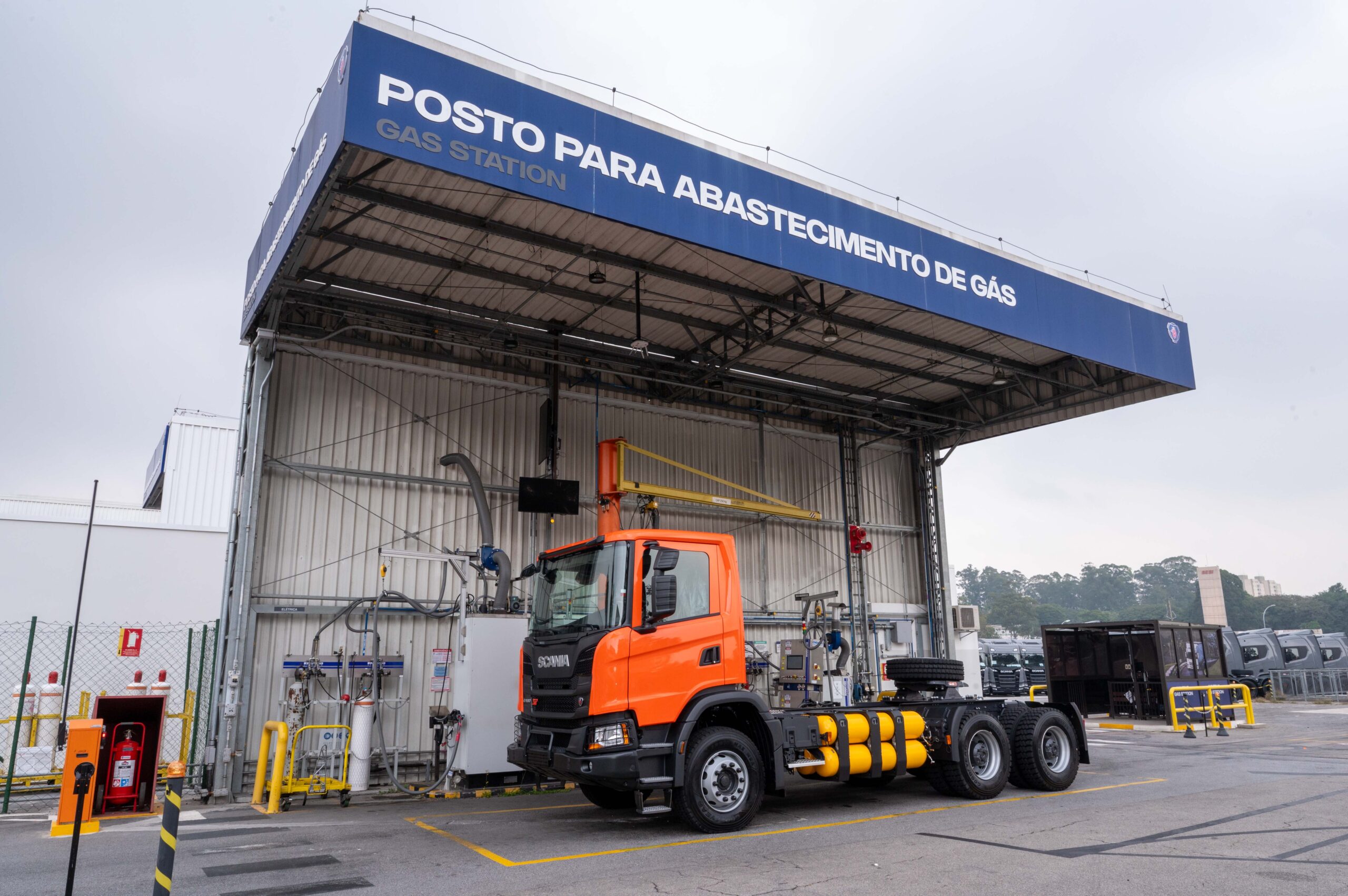 Gás ganha força na descarbonização do transporte pela Scania