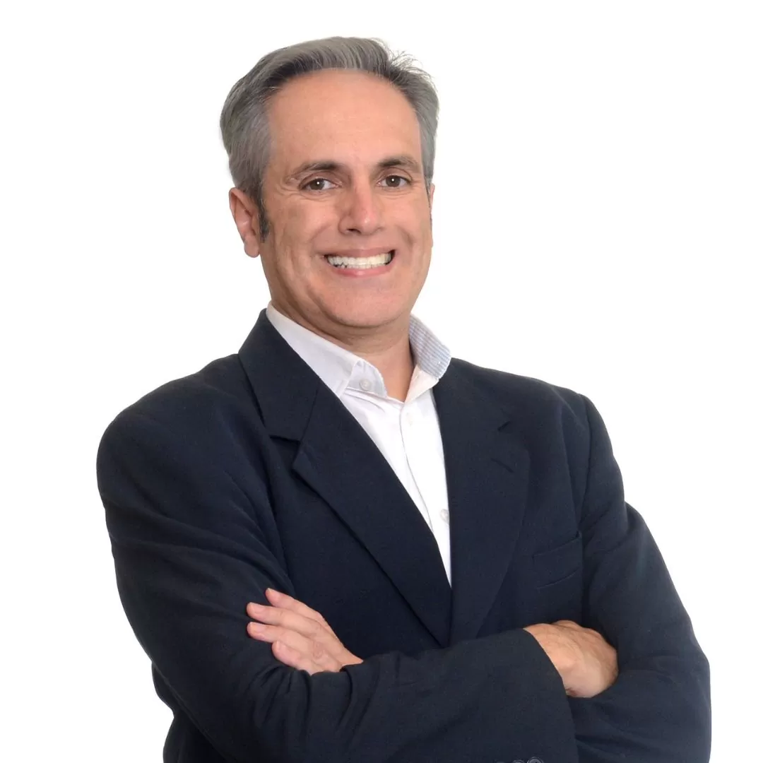 Plínio Casante, líder da Divisão de Eletrônicos da ZF América do Sul Plínio Casante, líder da Divisão de Eletrônicos da ZF América do Sul