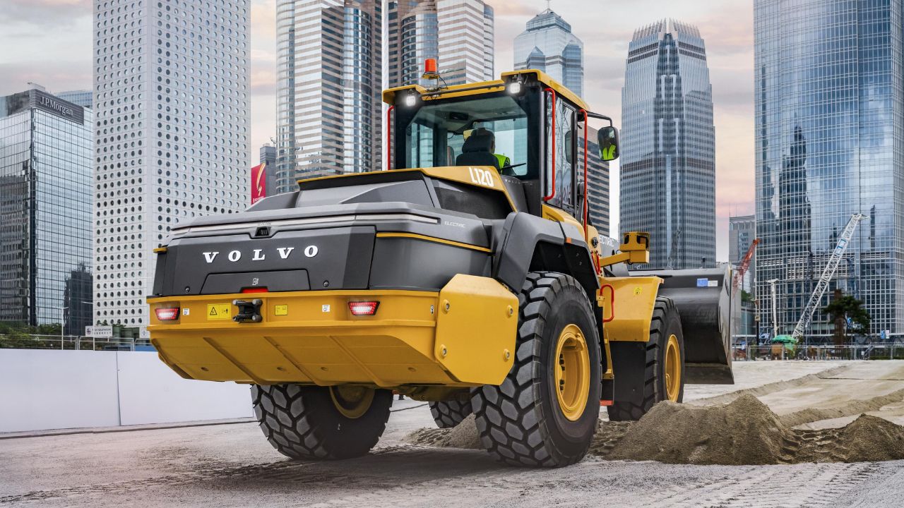 Volvo CE inicia vendas da carregadeira elétrica L120