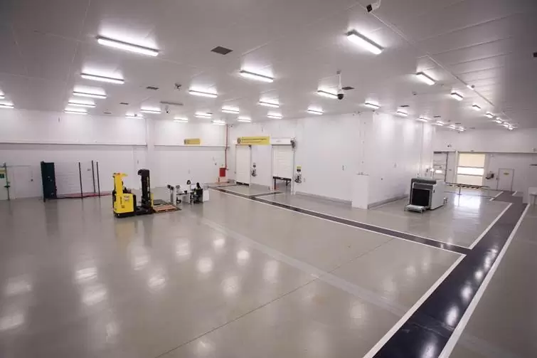 Terminal de cargas refrigerado