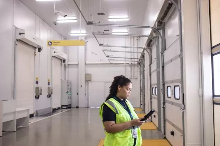 handler (9) Terminal de cargas refrigerado