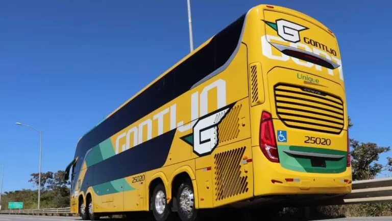 Ônibus Gontijo double-decker