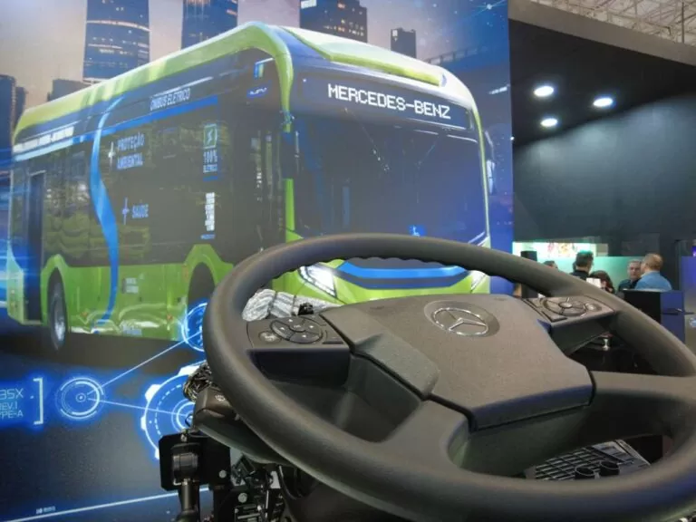 Mercedes-Benz aposta em coexistência tecnológica para a descarbonização do transporte