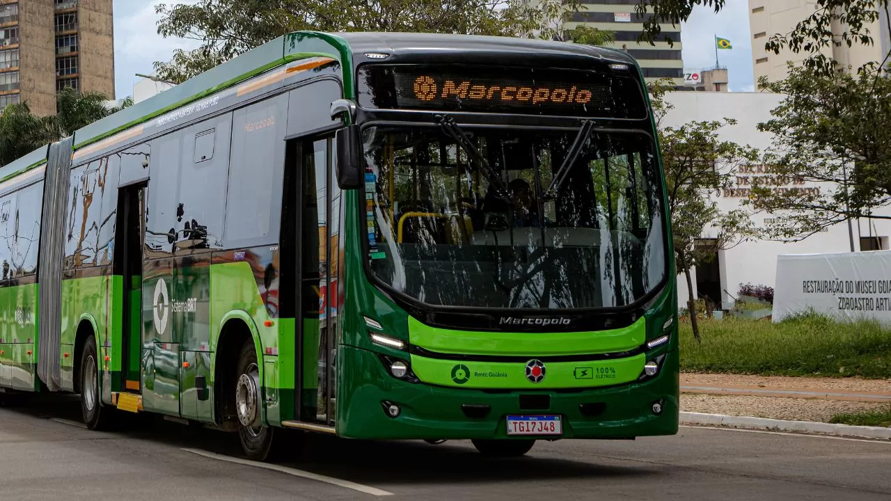 2 BRT de Goiânia se torna referência em mobilidade sustentável com adoção de ônibus biarticulado elétrico pela primeira vez