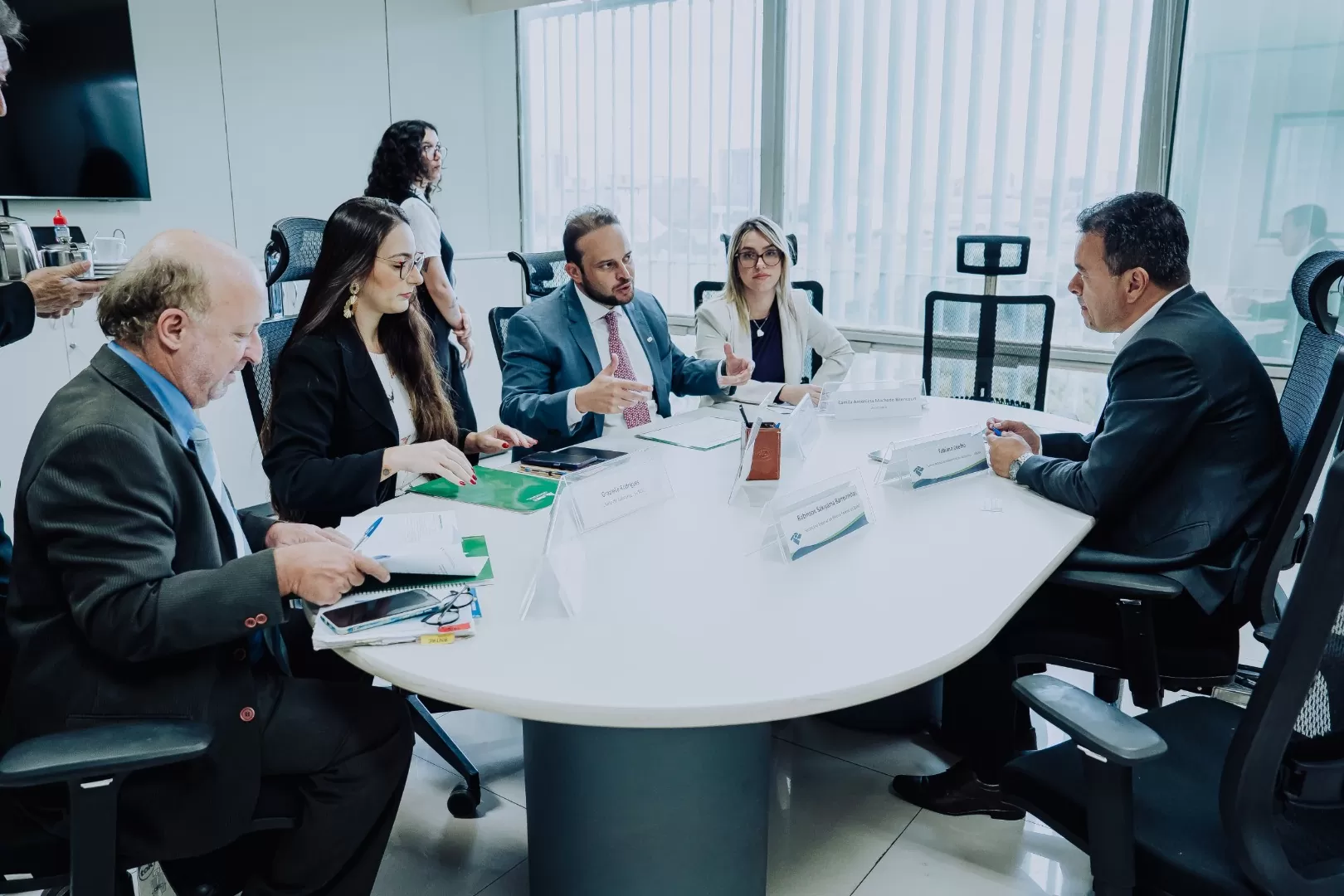 Antt e Receita Federal discutem sobre transporte de cargas leves na Ponte da Amizade