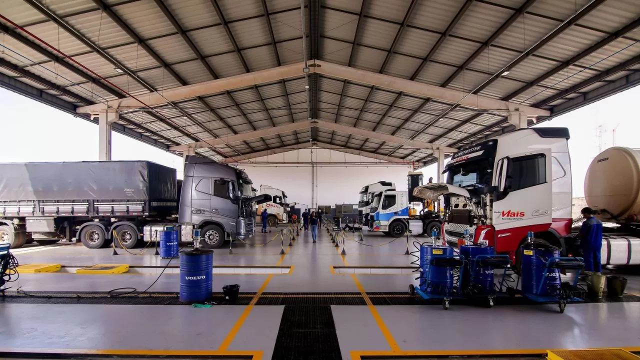 O negócio de caminhões e ônibus Volvo é um dos mais significativos do Grupo O negócio de caminhões e ônibus Volvo é um dos mais significativos do Grupo