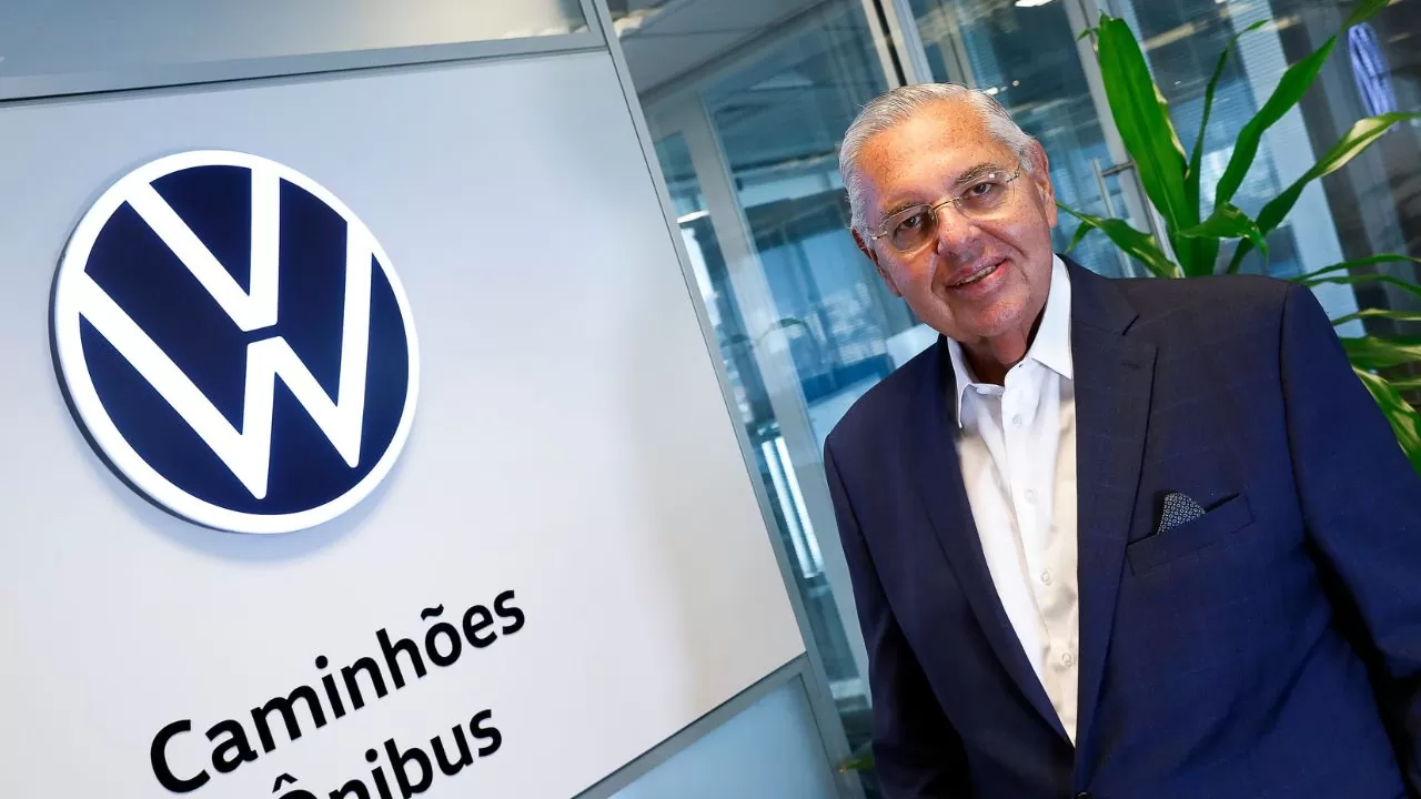 Antonio Roberto Cortes segue no Conselho Executivo da Traton SE e no comando da Volkswagen Caminhões e Ônibus até janeiro de 2029
