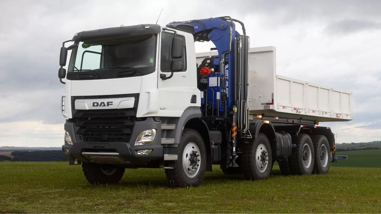 DAF CF Mineração 8x4 no Suriname