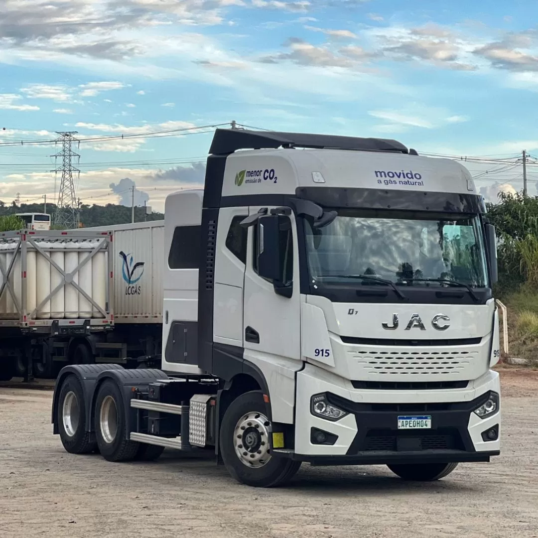 JAC Q7 560 6x4 JAC Q7 560 6x4