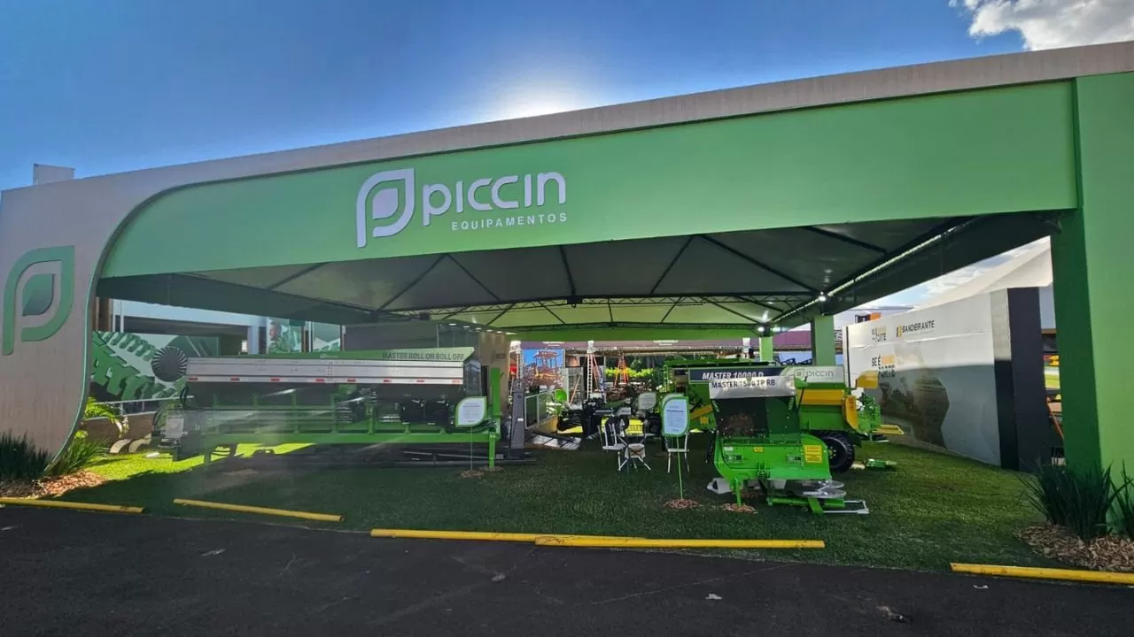 Estande da Piccin Equipamentos na Expodireto Cotrijal Estande da Piccin Equipamentos na Expodireto Cotrijal
