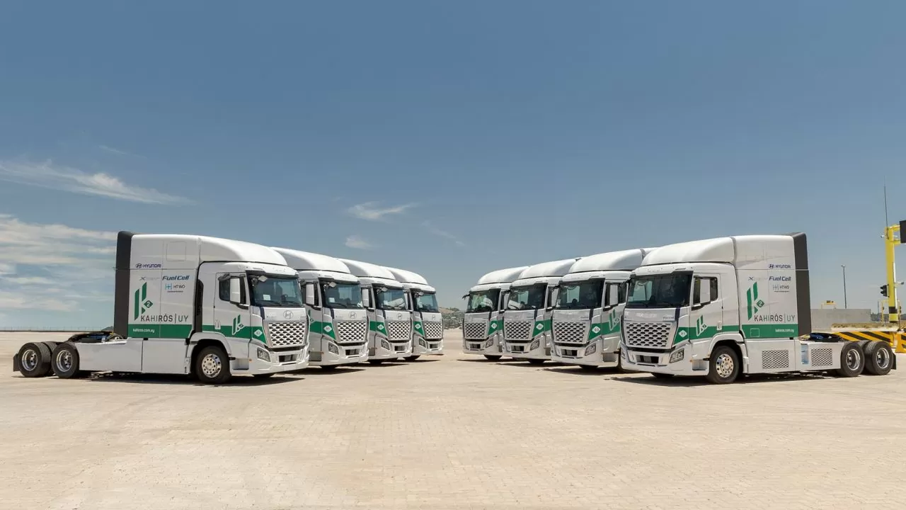 Frota com oito unidades do modelo Hyundai XCIENT Fuel Cell