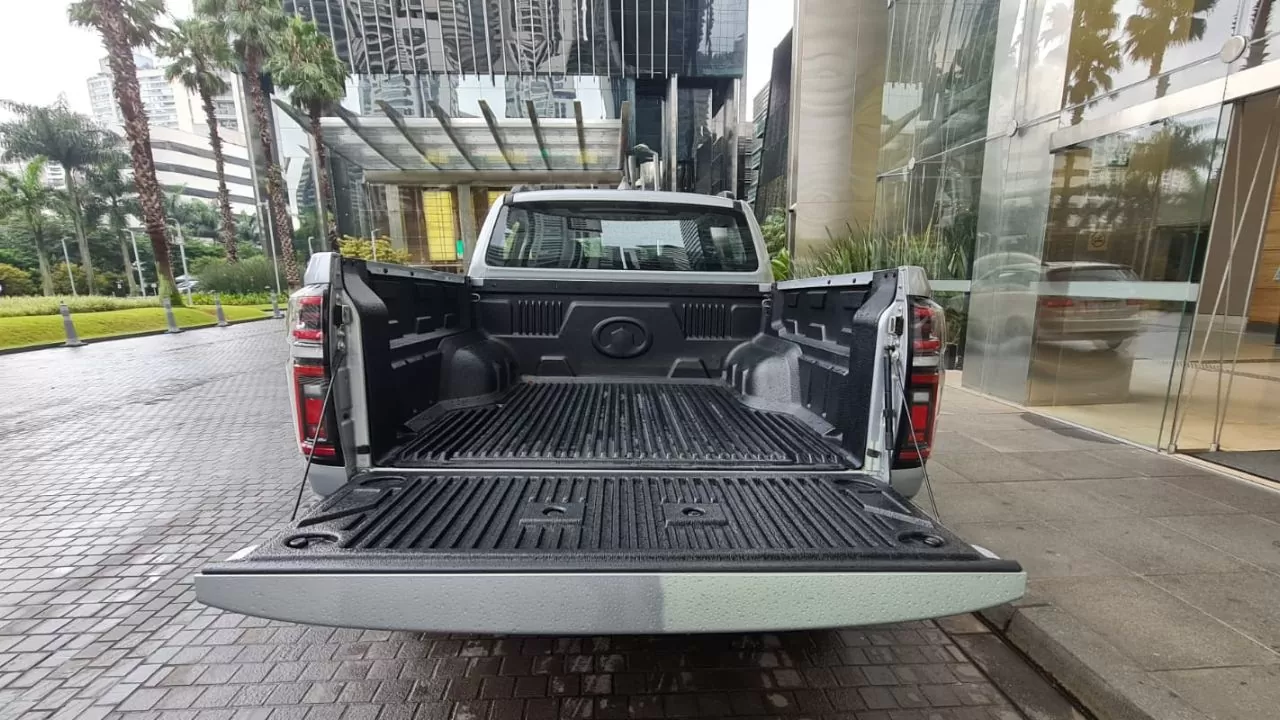 GWM Poer P30 caçamba GWM Poer P30 caçamba