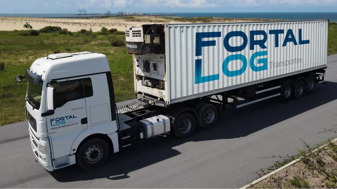 Caminhão da Fortal Log Caminhão da Fortal Log
