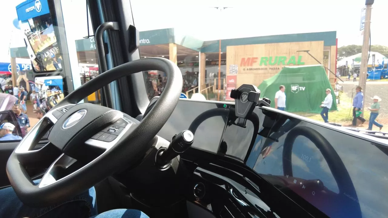 Painel do Foton Auman eGalaxus R9 Painel do Foton Auman eGalaxus R9