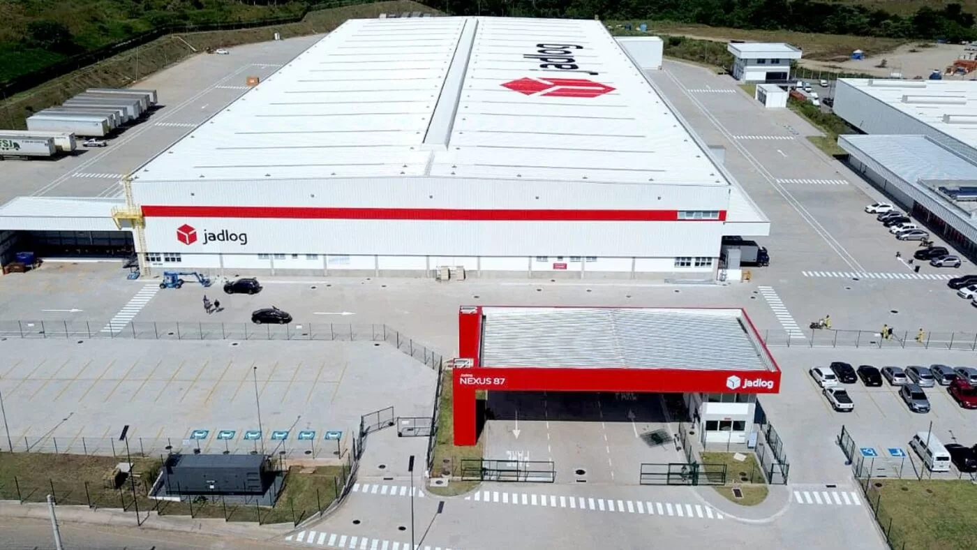 Jadlog inaugura hub logístico de 200 milhões com 80% de automação Jadlog inaugura hub logístico de 200 milhões com 80% de automação