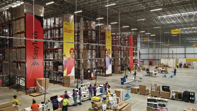 Relatório ESG da DHL destaca eletrificação do transporte e expansão da energia solar na América Latina