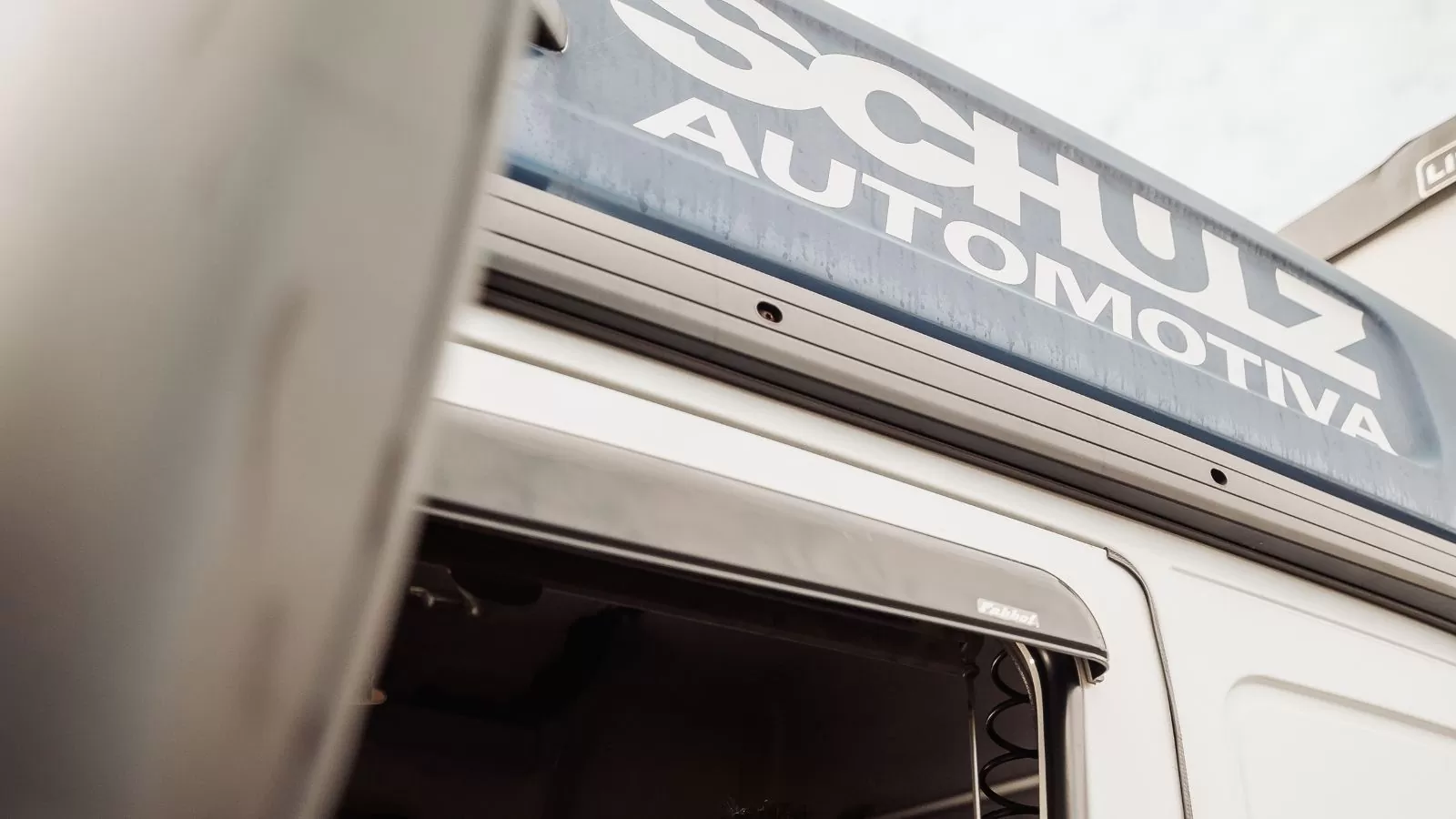 Schulz lança ecossistema integrado para gestão de frotas e manutenção na Pneushow 2026