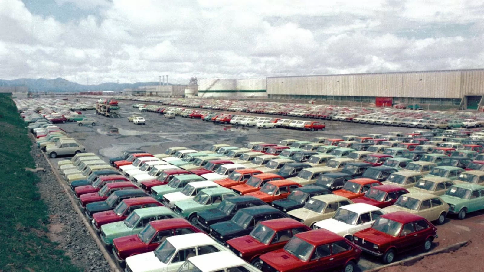 Betim celebra 50 anos do Polo Automotivo Stellantis e sua trajetória na indústria brasileira