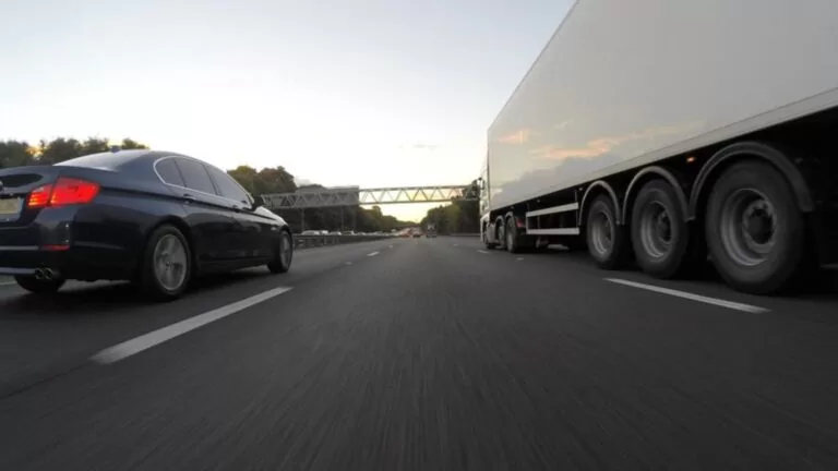 Tráfego nas rodovias paulistas cresce em junho e mantém alta em 2026