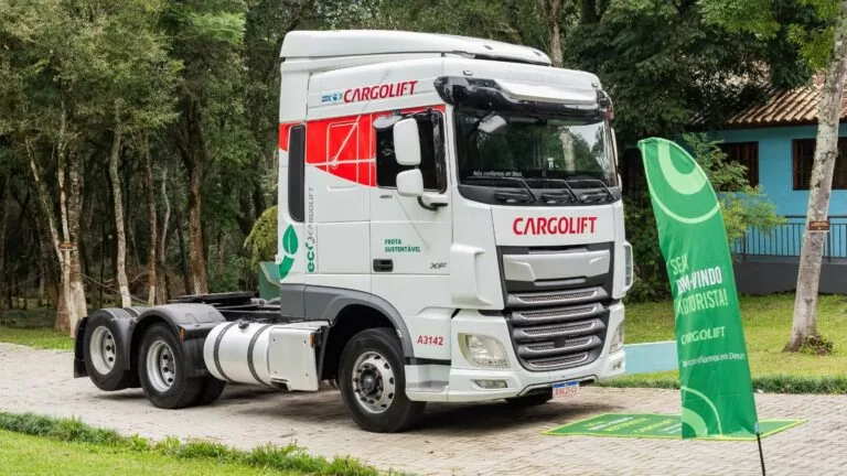 Escassez de motoristas no Brasil: Cargolift cria programa permanente de valorização e atração de profissionais