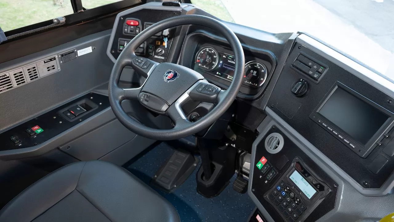 Painel do novo Scania K280 gás/biometano