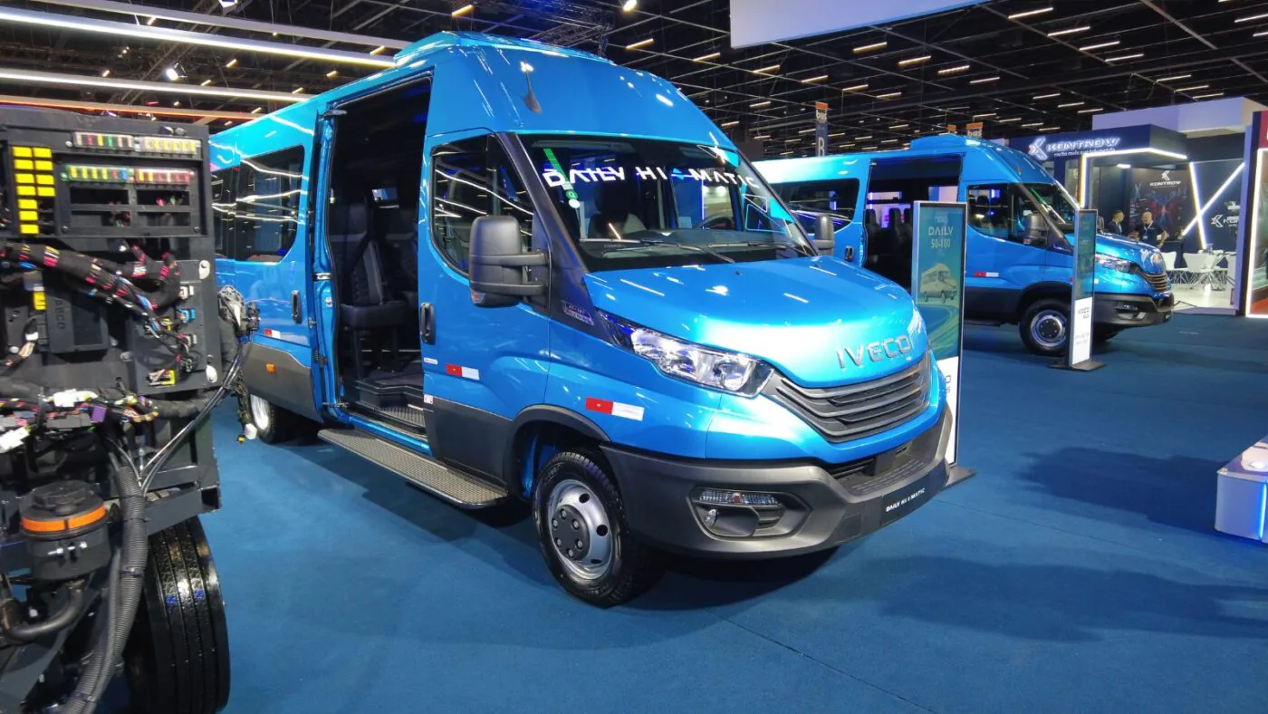 IMAGEM PARA DISCOVERY 2026 08 11T234442.009 Daily Minibus Hi-Matic
