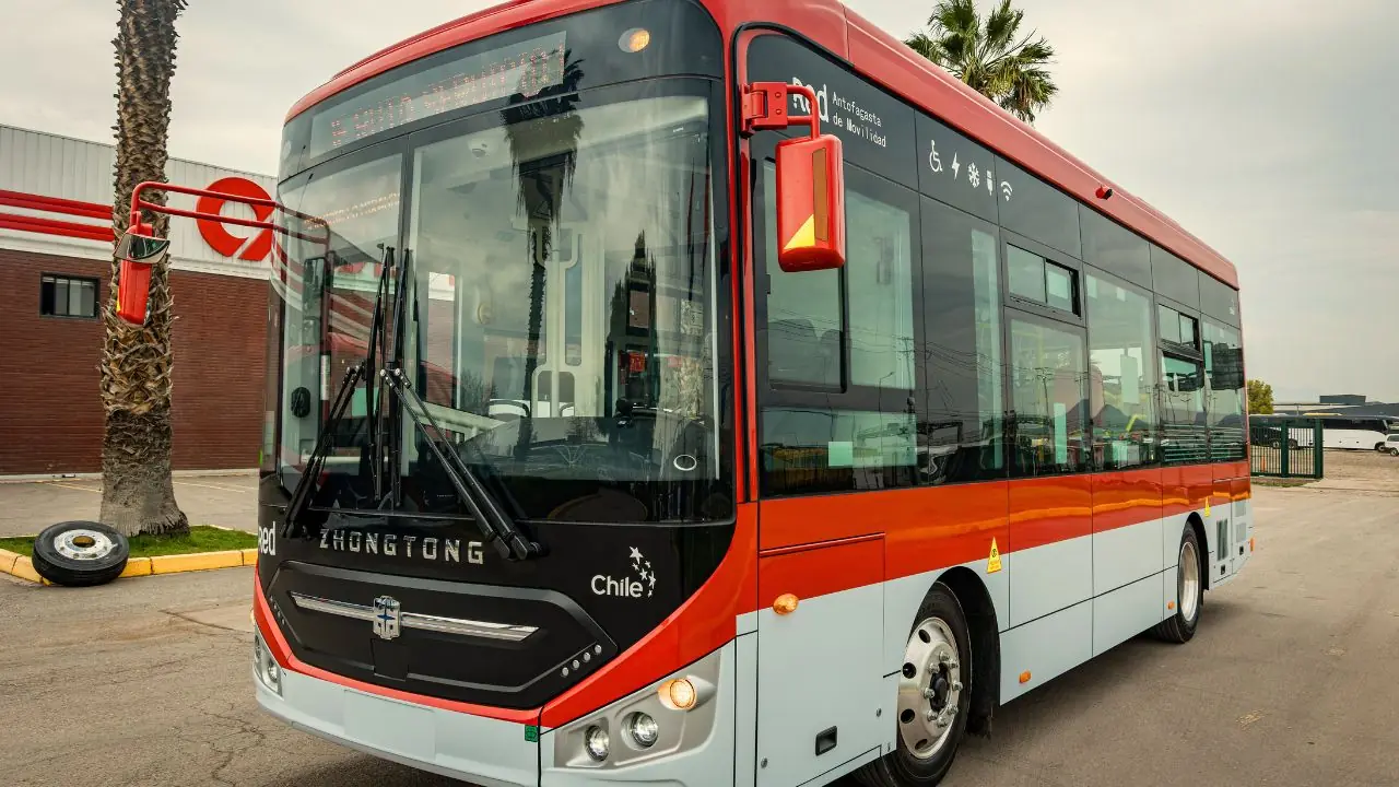 TEVX Zhongtong lança TZ9 e TZ10 para linhas urbanas de menor